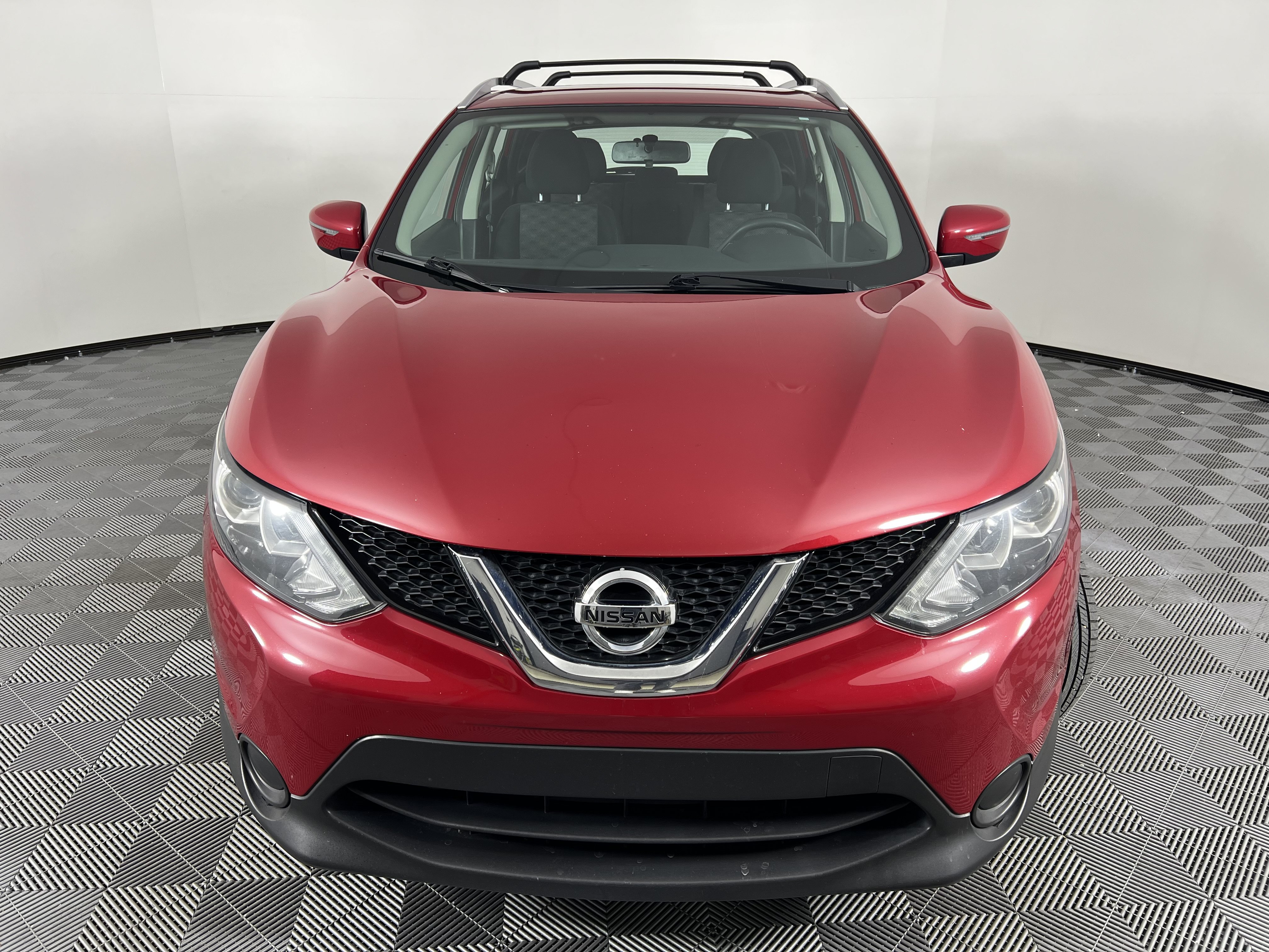 Used 2018 Nissan Rogue Sport SV AWD/4WD image 5