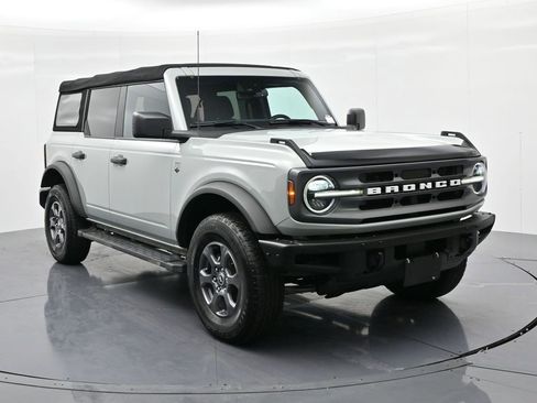 Used 2022 Ford Bronco Big Bend image 7