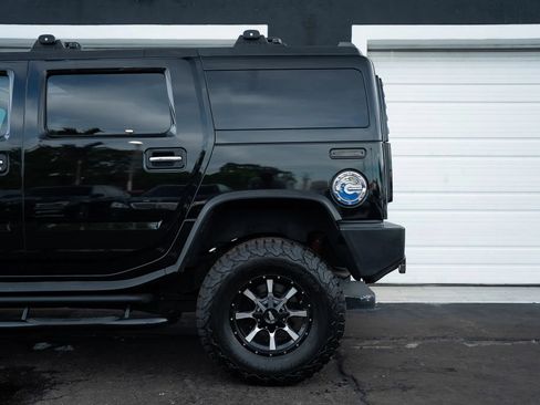 Used 2005 HUMMER H2 w/ Preferred Equipment Group AWD/4WD image 5