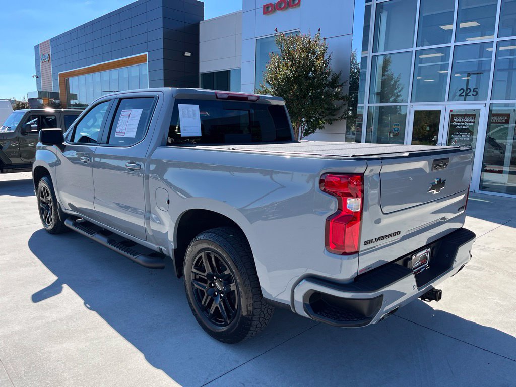 Used 2024 Chevrolet Silverado 1500 RST AWD/4WD image 18