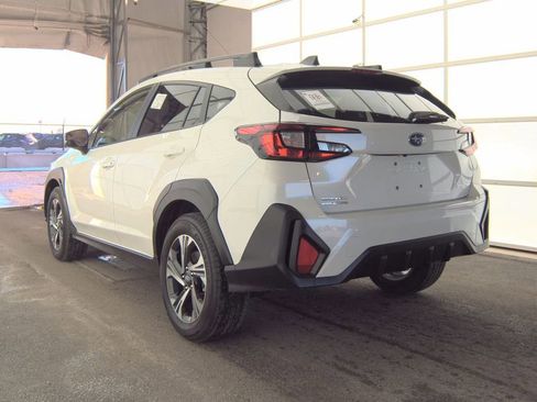 Used 2024 Subaru Crosstrek 2.0i Premium image 11