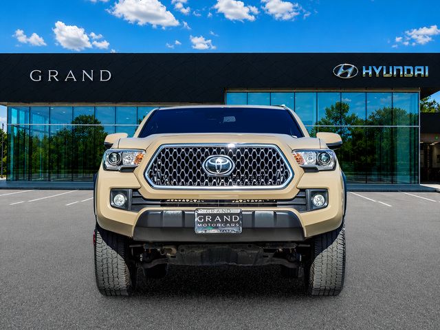 Used 2019 Toyota Tacoma TRD Off-Road w/ Technology Package AWD/4WD image 9