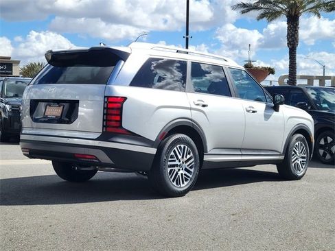 New 2026 Hyundai Palisade SEL image 2