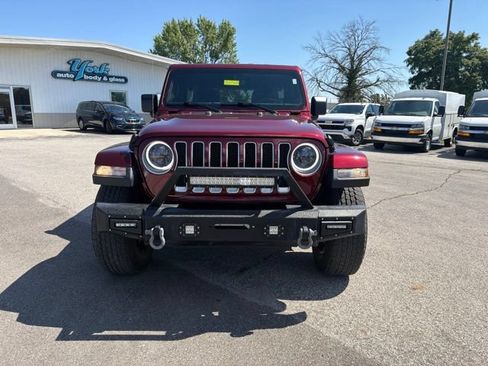 Used 2021 Jeep Wrangler Unlimited Sahara AWD/4WD image 3