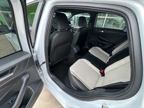 Used 2019 Volkswagen Jetta R-Line image 12