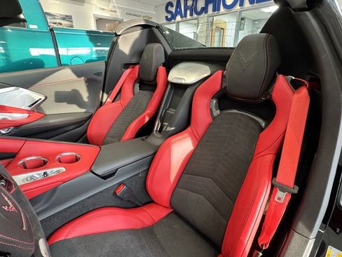 New 2026 Chevrolet Corvette E-Ray image 9