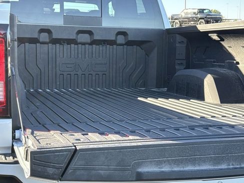 New 2026 GMC Sierra 1500 Denali AWD/4WD image 10