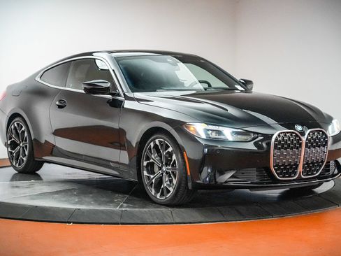 Certified 2025 BMW 430i Coupe w/ Convenience Package RWD image 3