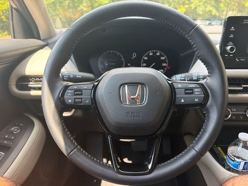 Certified 2025 Honda HR-V EX-L image 24