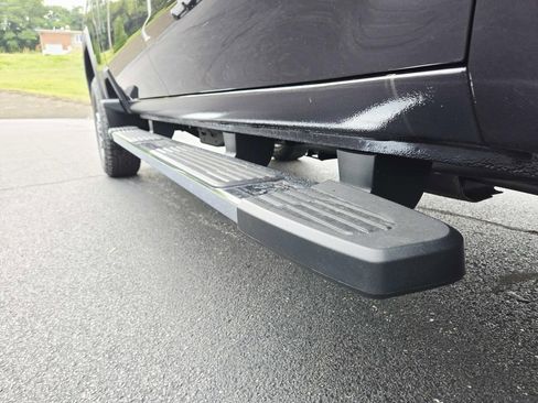 New 2026 GMC Sierra 2500 SLT w/ SLT Premium Package image 17