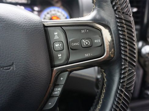 Used 2020 RAM 1500 Limited image 9