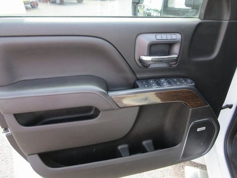 Used 2017 GMC Sierra 3500 Denali w/ Duramax Plus Package image 10