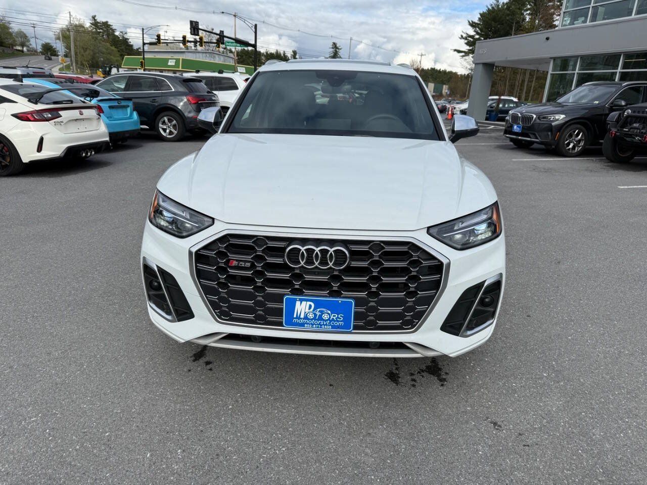 Used 2024 Audi SQ5 Premium Plus w/ Premium Plus Package AWD/4WD image 3