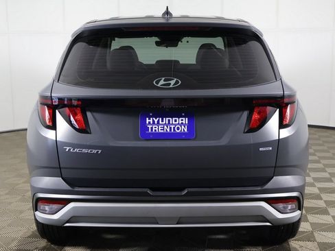 Certified 2025 Hyundai Tucson SE AWD/4WD image 10