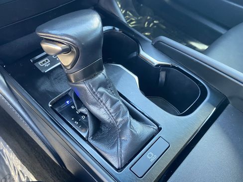 Used 2023 Lexus ES 350 w/ Accessory Package (Z1) image 25