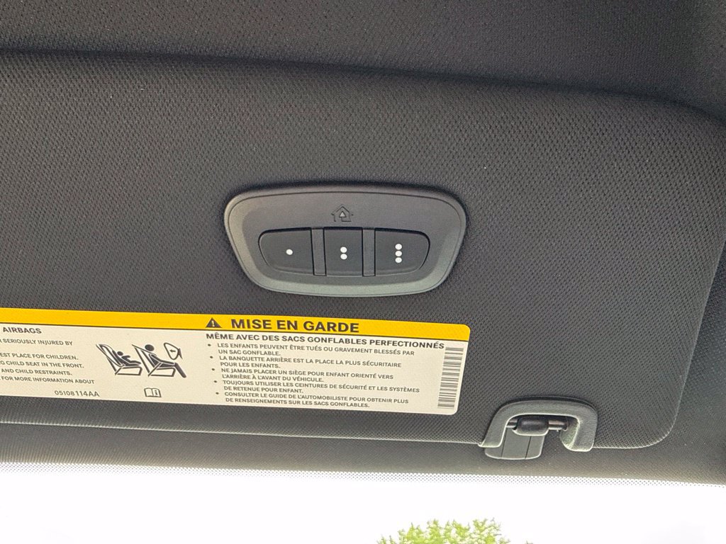 New 2027 Chrysler Pacifica Select AWD/4WD image 56