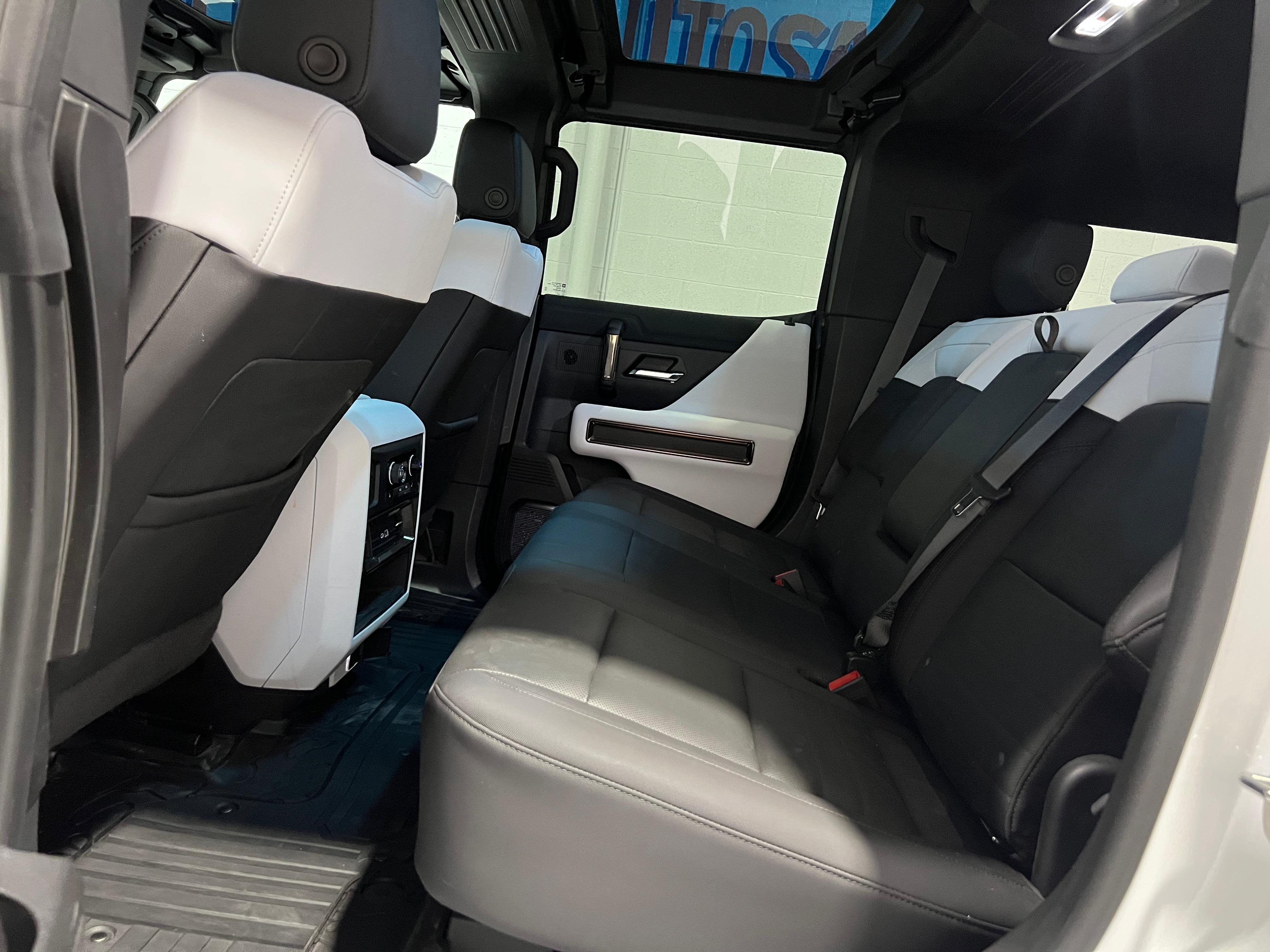 Used 2024 GMC Hummer EV 2X w/ Extreme Off-Road Package AWD/4WD image 12