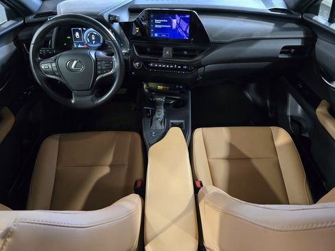 Used 2023 Lexus UX 250h FWD image 30