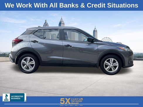 Used 2022 Nissan Kicks S image 26