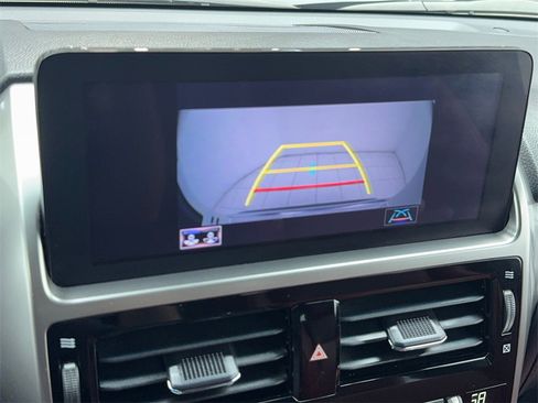 Used 2023 Lexus GX 460 Premium w/ Premium Package image 28