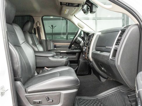 Used 2018 RAM 2500 Laramie AWD/4WD image 18
