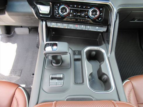 Used 2024 GMC Sierra 1500 Denali Ultimate image 22