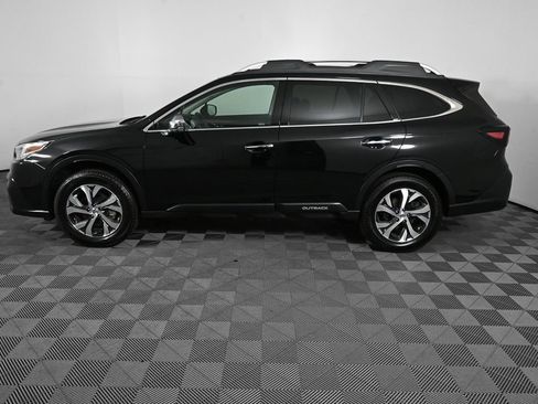 Used 2022 Subaru Outback Touring AWD/4WD image 3