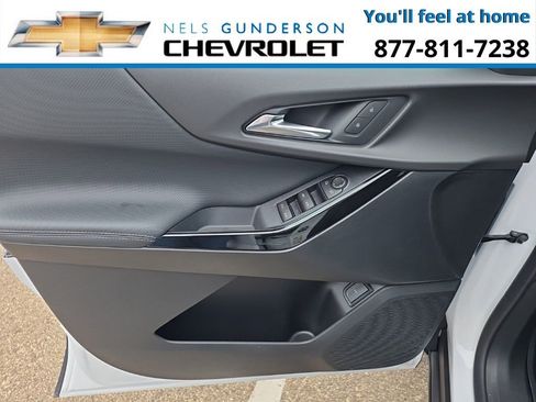 New 2026 Chevrolet Equinox LT w/ Convenience Package II image 16