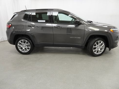 Certified 2023 Jeep Compass Latitude w/ Sun and Sound Group image 10