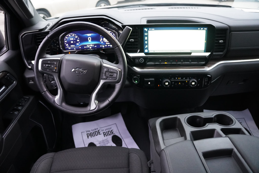 Certified 2022 Chevrolet Silverado 1500 RST AWD/4WD image 18