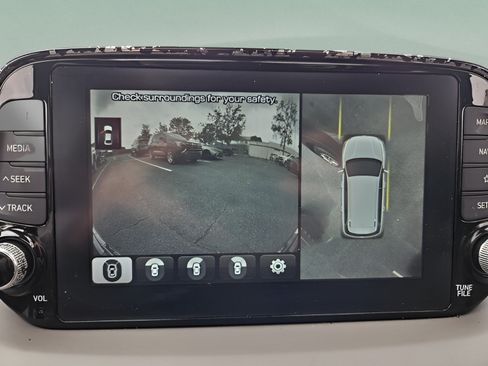 Used 2020 Hyundai Santa Fe Limited FWD image 20