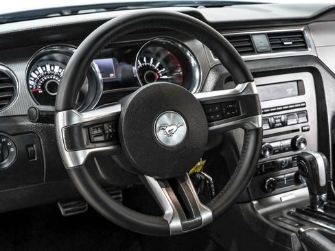 Used 2013 Ford Mustang GT Premium w/ Brembo Brake Pkg image 20