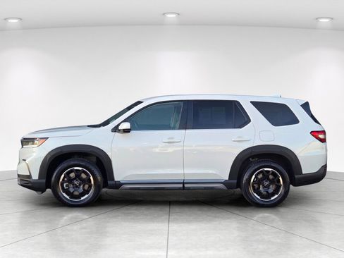 Used 2025 Honda Pilot EX-L image 7