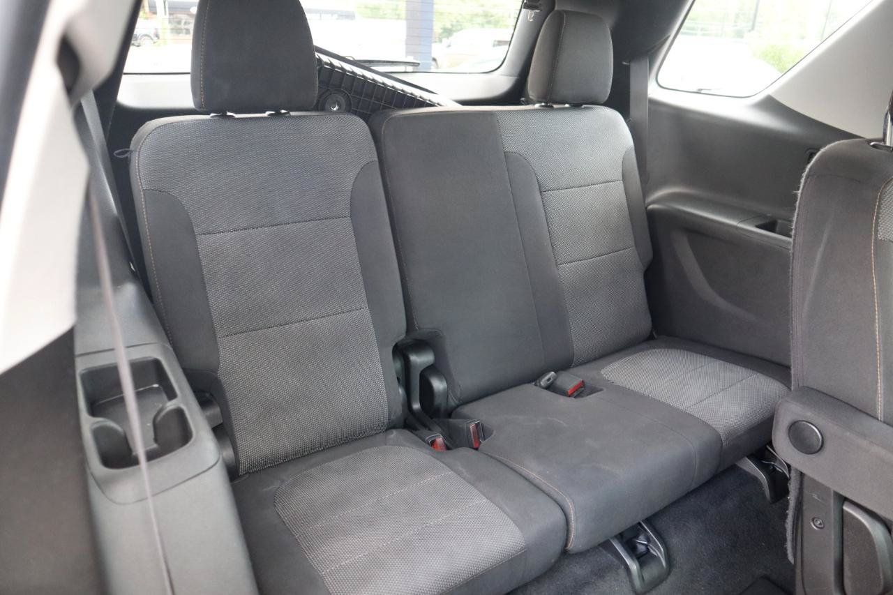Used 2018 Chevrolet Traverse LT w/ LPO, Floor Liner Package AWD/4WD image 14