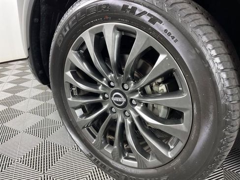 Used 2023 Nissan Armada Platinum w/ Captain's Chairs Package RWD image 13