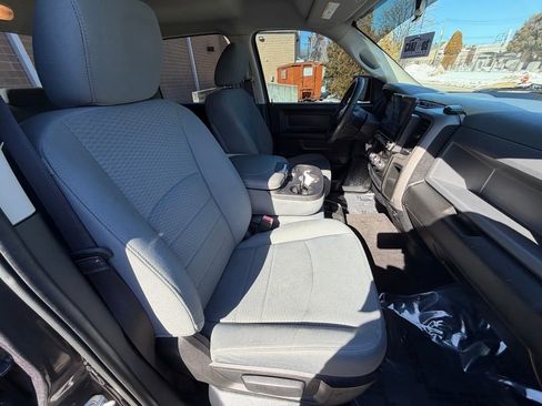 Used 2017 RAM 1500 Express w/ Express Value Package image 30