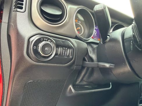 Used 2020 Jeep Wrangler Unlimited Sport S AWD/4WD image 30