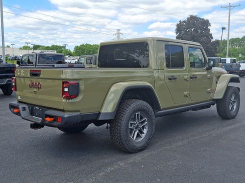 Used 2026 Jeep Gladiator Mojave AWD/4WD image 3