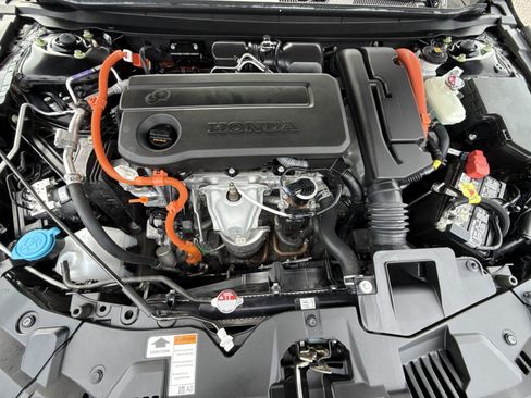 Used 2024 Honda Accord Sport image 30