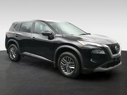 Used 2023 Nissan Rogue S AWD/4WD image 6
