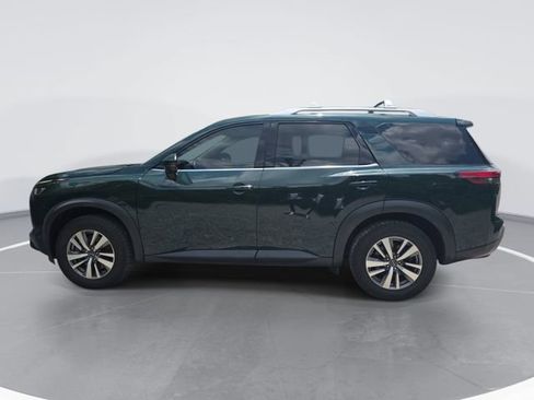 Used 2023 Nissan Pathfinder SL AWD/4WD image 7