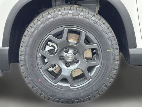 New 2026 Honda Pilot TrailSport image 11