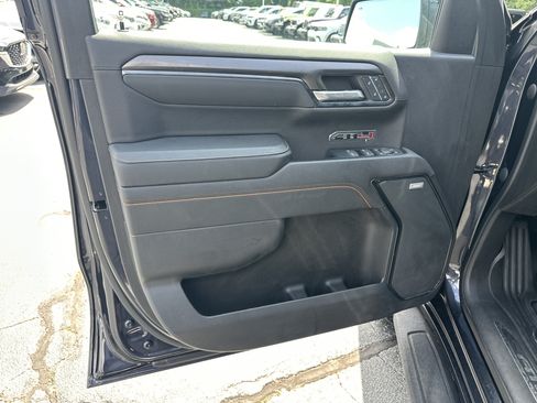 Used 2023 GMC Sierra 1500 AT4 w/ AT4 Premium Package AWD/4WD image 12
