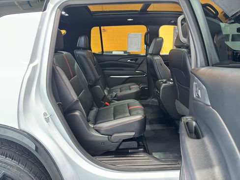 Used 2026 Chevrolet Traverse RS w/ LPO, Floor Liner Package AWD/4WD image 21