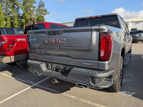 Used 2020 GMC Sierra 1500 AT4 w/ AT4 Premium Package AWD/4WD image 9