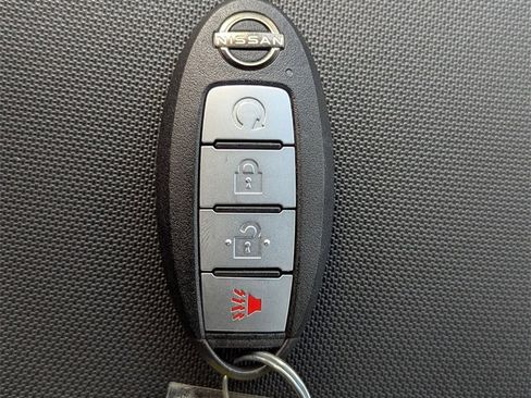 Used 2023 Nissan Frontier PRO-4X w/ Pro Convenience Package image 32