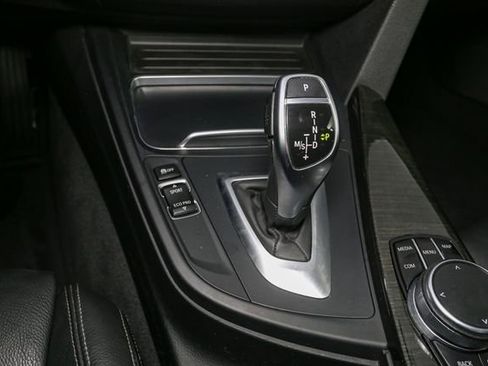 Used 2018 BMW 330i Sedan image 25