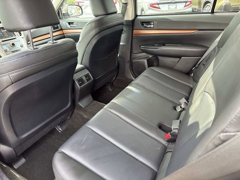 Used 2013 Subaru Outback 2.5i Limited image 12