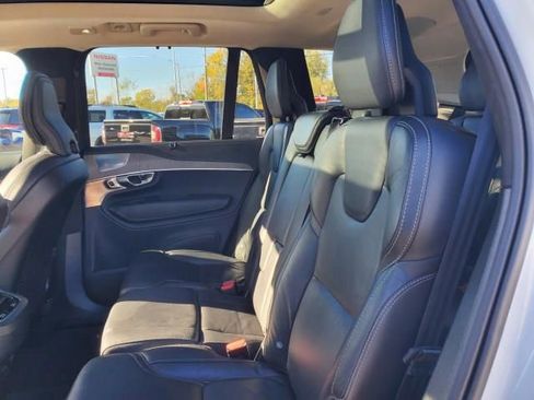 Used 2023 Volvo XC90 B6 Ultimate w/ Lounge Package image 14