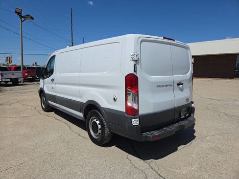 Used 2015 Ford Transit 150 130 Low Roof RWD image 3